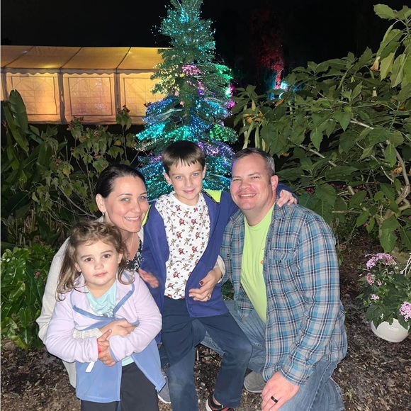 I'm originally from New England! Born in Conn. Lived in RI then Fl now NC - Picture 4 of 16